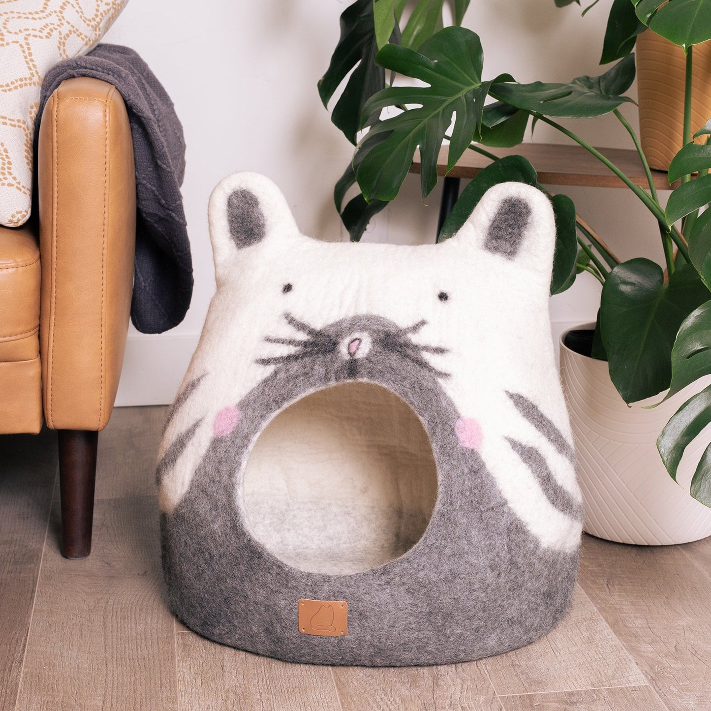 #1 Cat Design | Ear Style Cave
