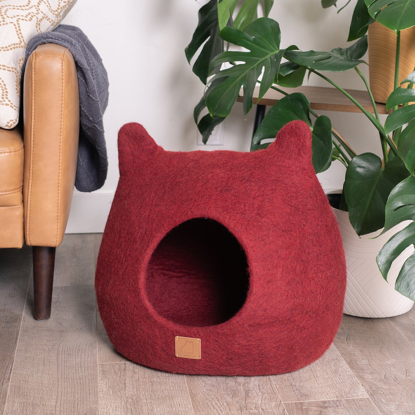 Wine Burgundy | Ear Style Cave