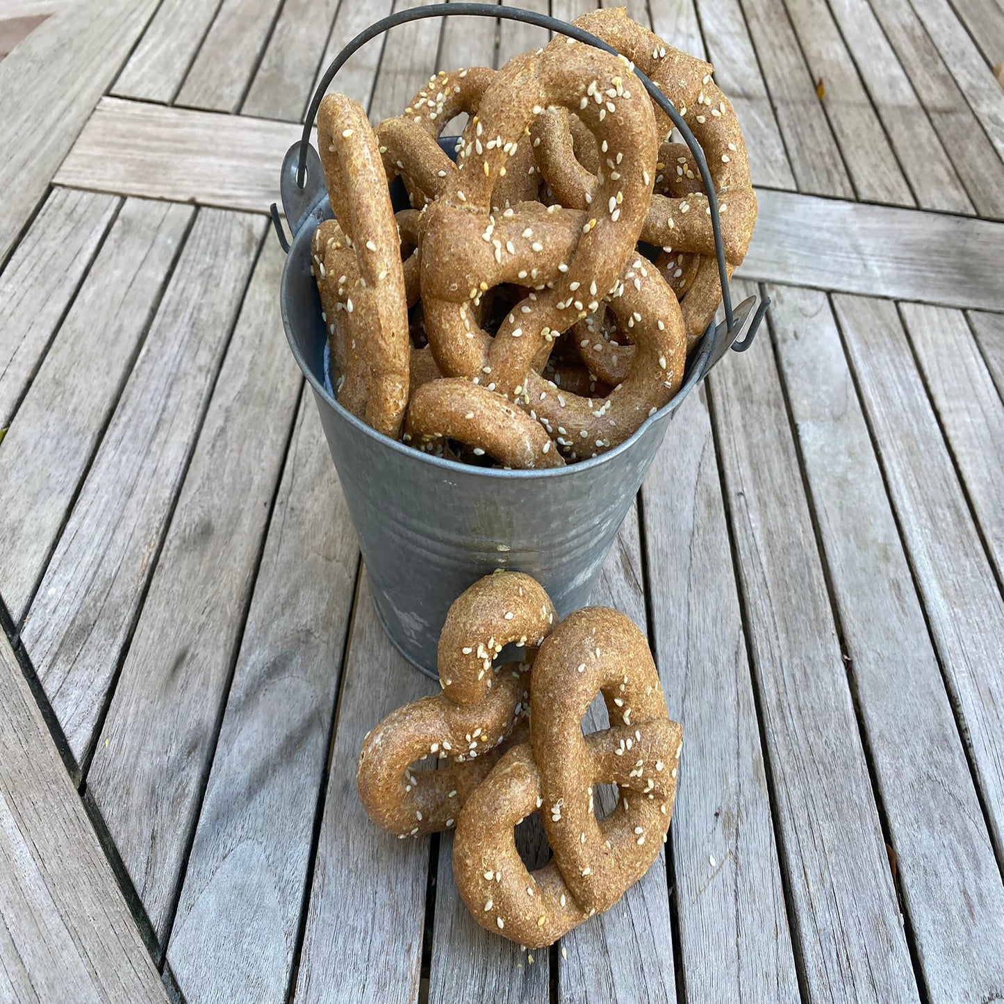 🐾 Organic Parmesan Pretzels Dog Treats