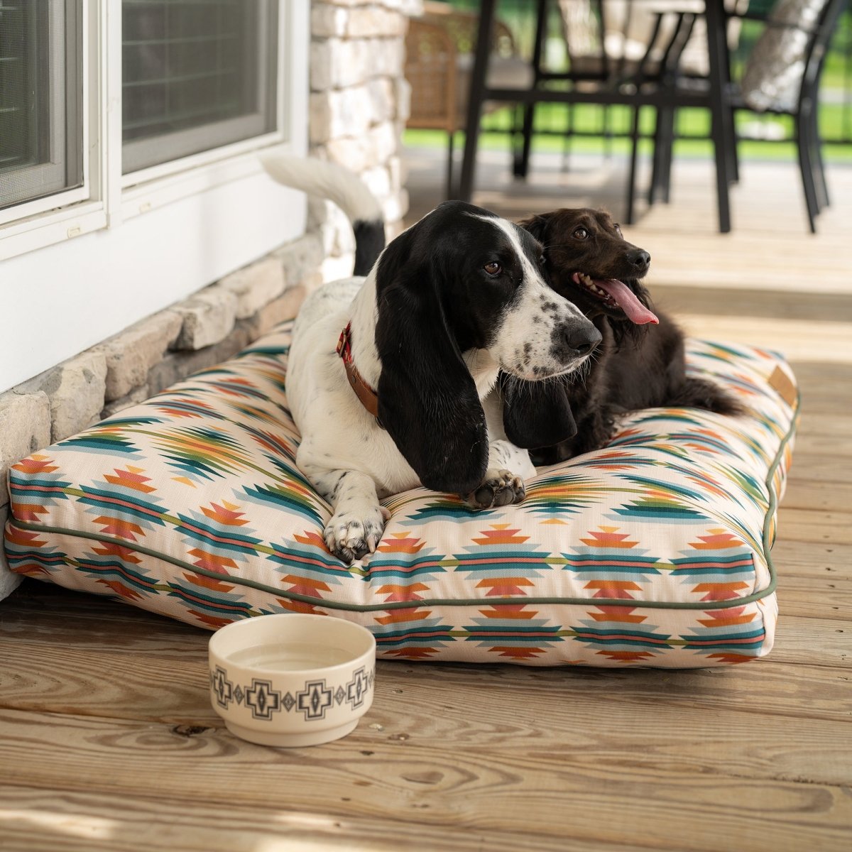 Pendleton All Season Pet Napper